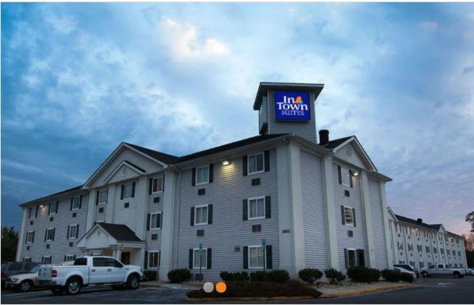 Intown Suites Extended Stay Richmond Va - Chester Buitenkant foto